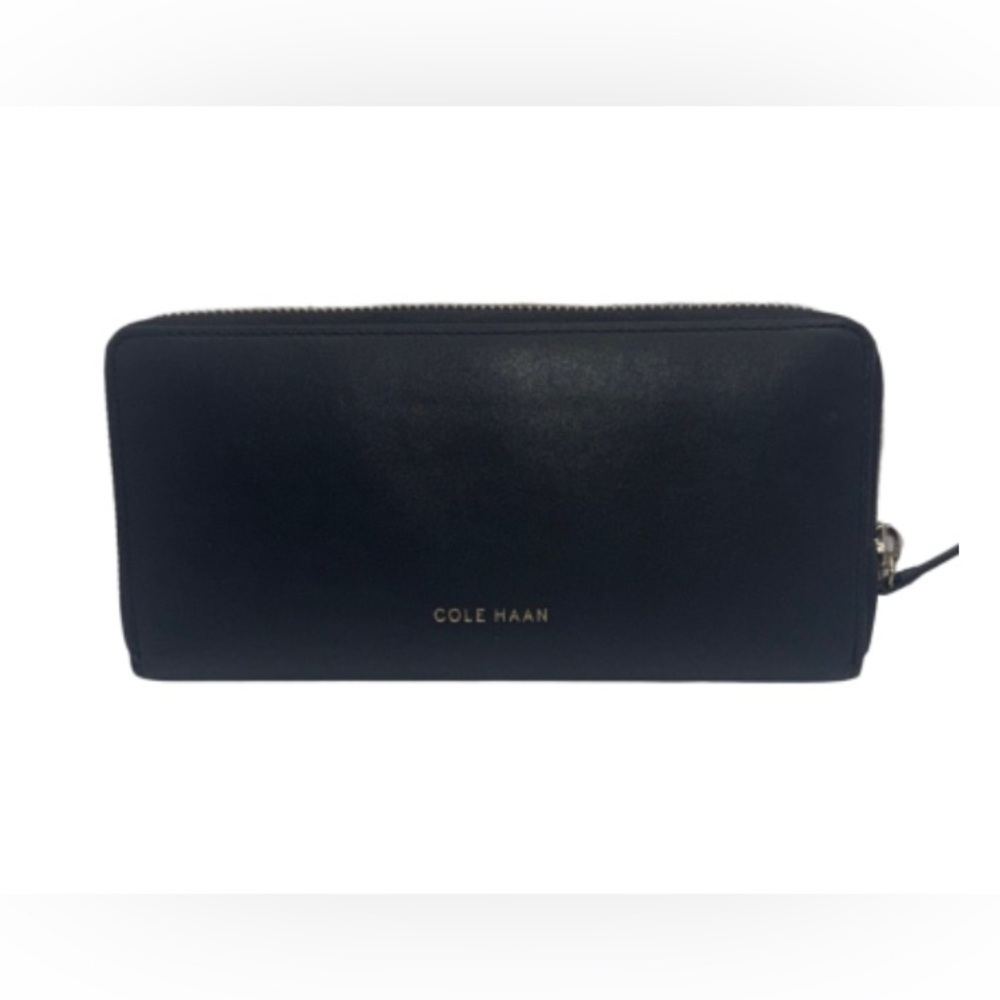 Cole Haan Black Leather Wallet Sleek Design